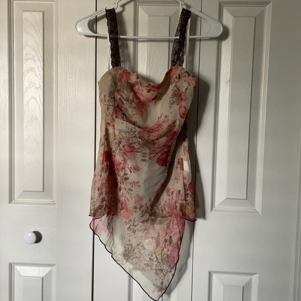 Lace straps floral top